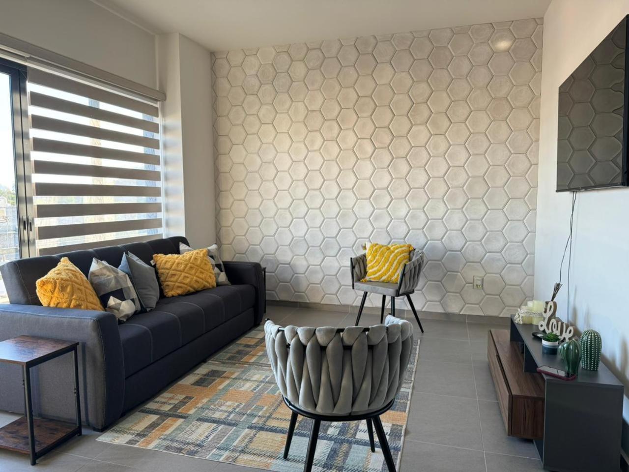 מזטלן Condo In El Centro Near Malecon! מראה חיצוני תמונה