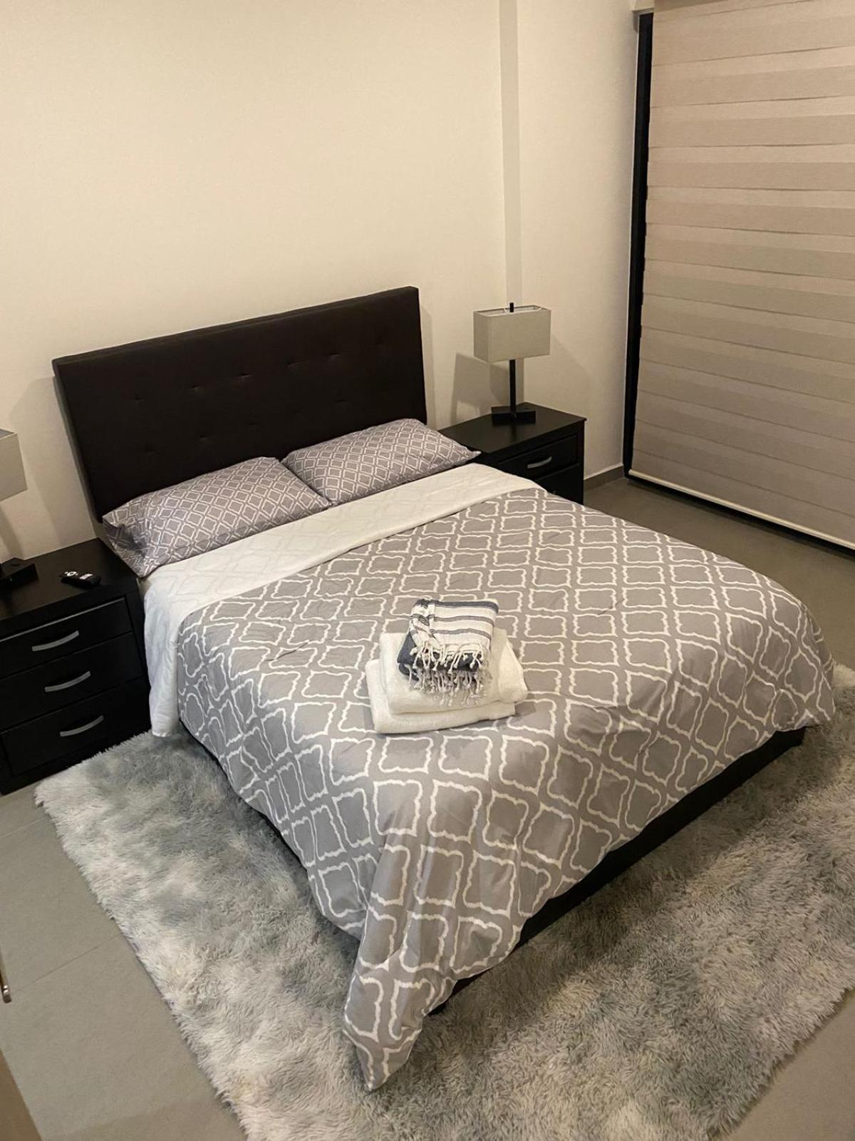 מזטלן Condo In El Centro Near Malecon! מראה חיצוני תמונה